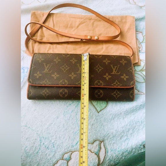 Louis Vuitton Pochette Twin GM Shoulder‎ Bag Monogram Canvas With Dust Bag - Picture 3 of 12